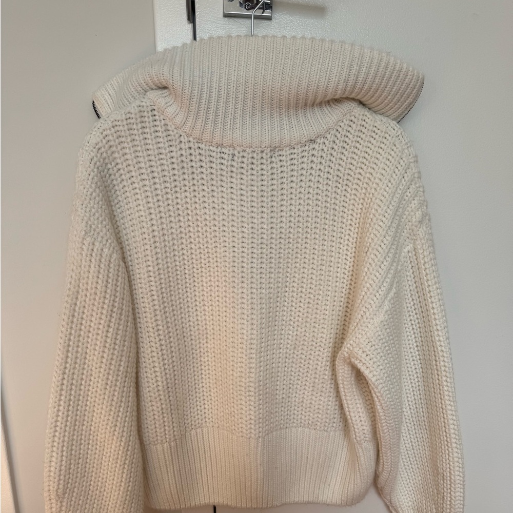 Sweater - Picture 6 of 7